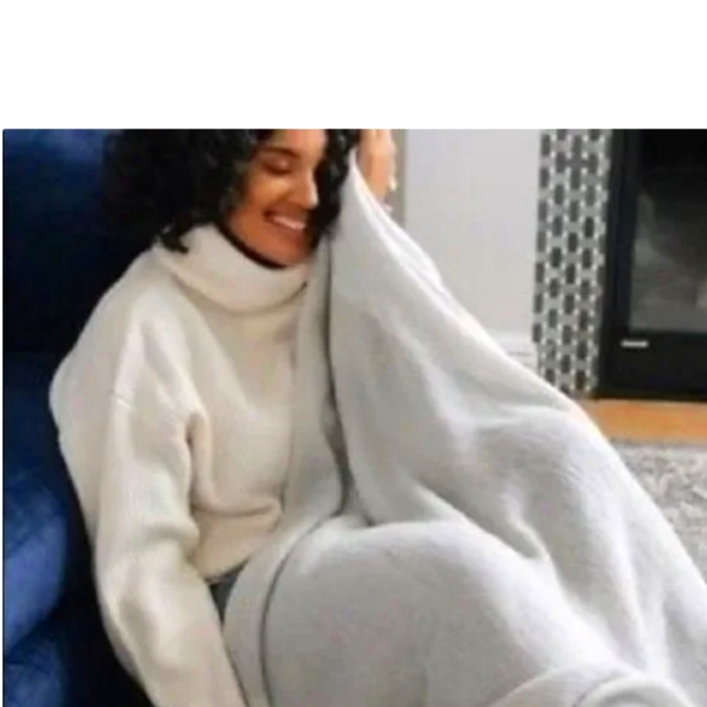 NWT Mark & Graham 50x60 Gray Colorblock Acrylic Soft Throw